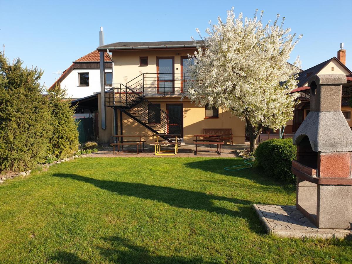 Apartmány Forró Rybárska Veľký Meder Kültér fotó
